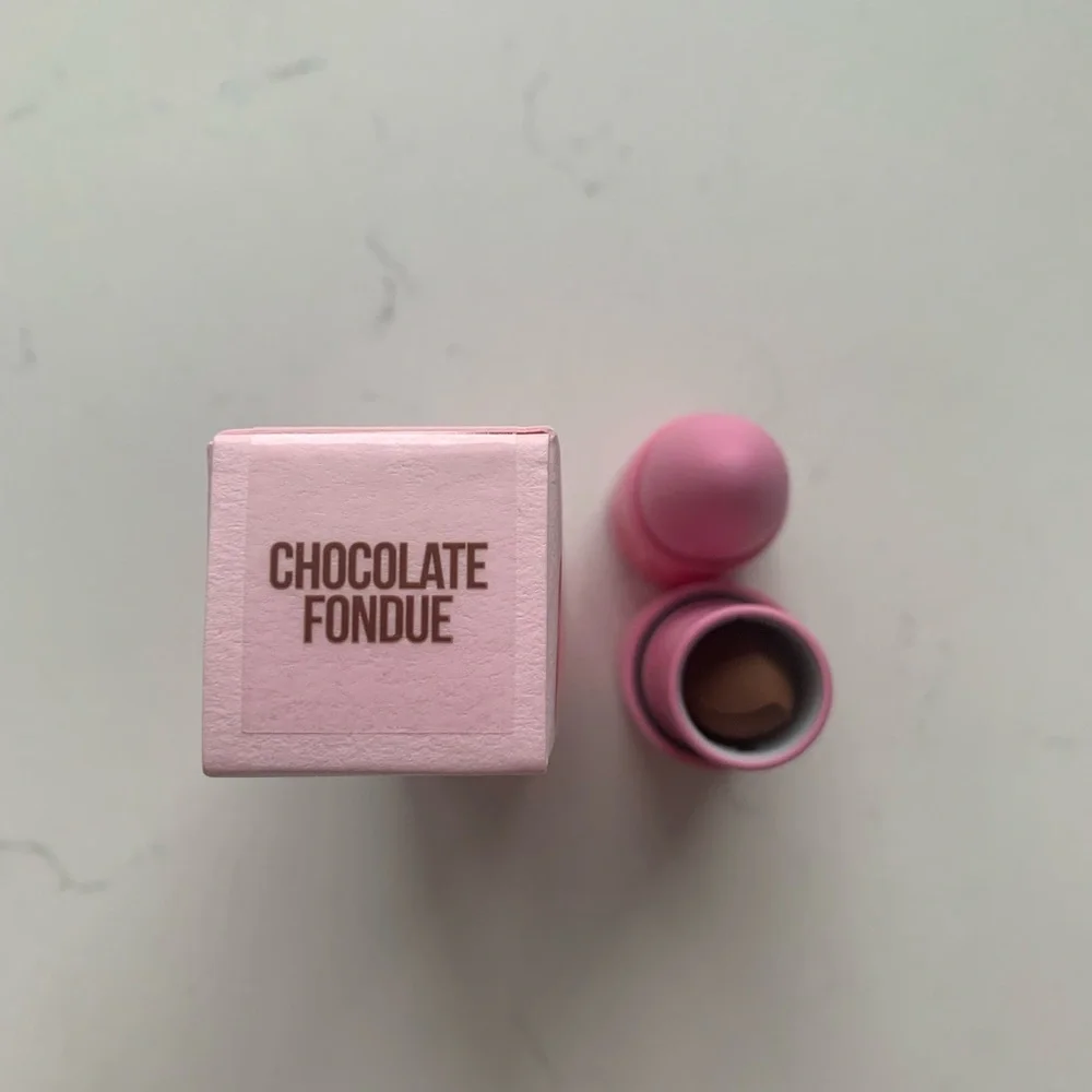 Jeffree Star Velvet Trap Lipstick - Chocolate Fondue (Brown w/ Orange Undertone)